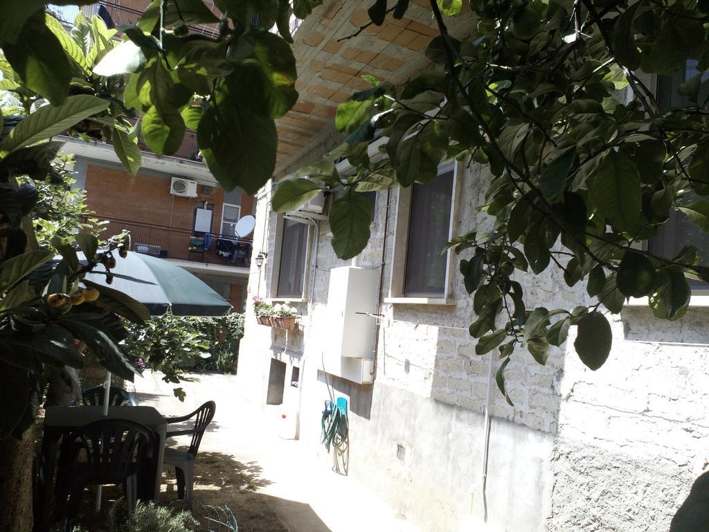 B&B A Casa Di Nonna 丰迪 外观 照片