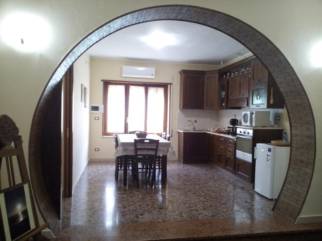 B&B A Casa Di Nonna 丰迪 外观 照片