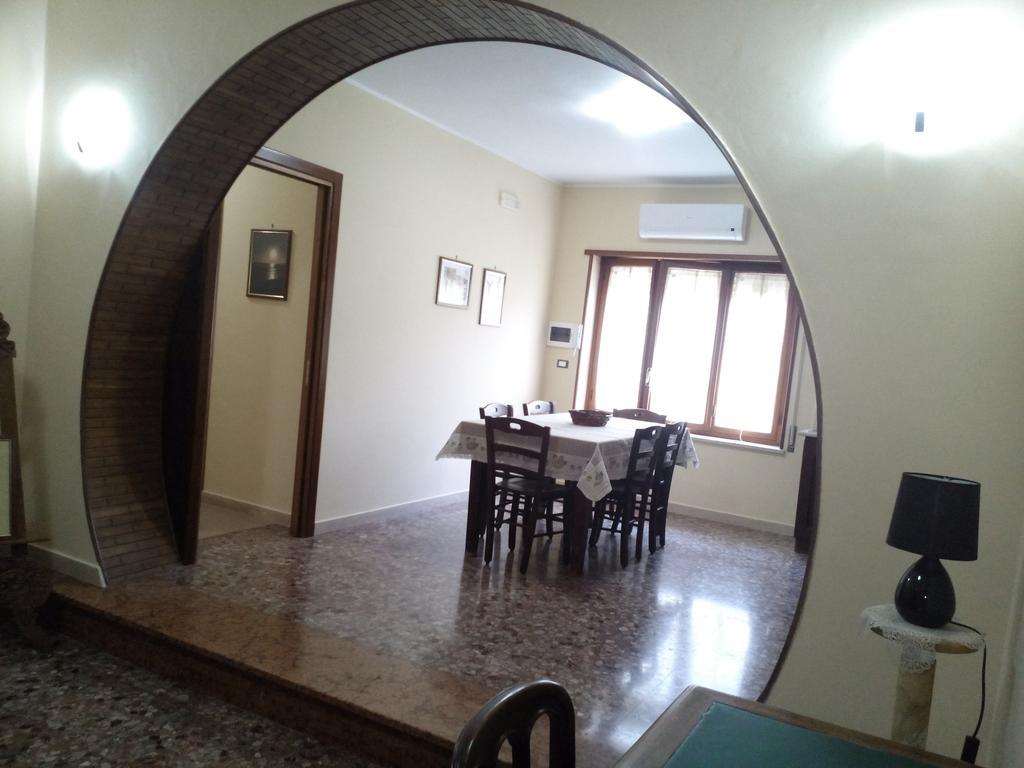 B&B A Casa Di Nonna 丰迪 外观 照片