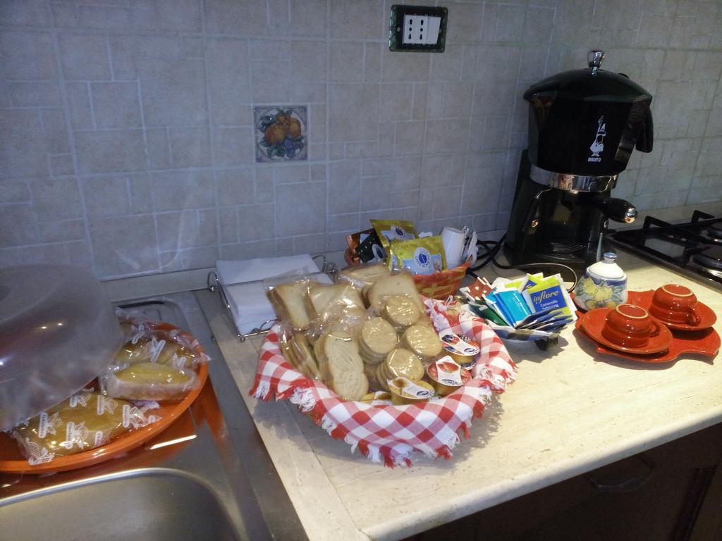 B&B A Casa Di Nonna 丰迪 外观 照片